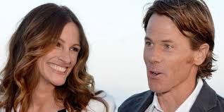 The slowed down video was shared by julia's cinematographer husband danny moder. Julia Roberts Celebrates Anniversary With Danny Moder In Adorable Instagram