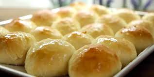 Des Petits Pains Chauds Qui Sortent Du Four C Est La Definition Du Paradis Ca Non Recettes Ma Fourchette Food Food And Drink Food Lover