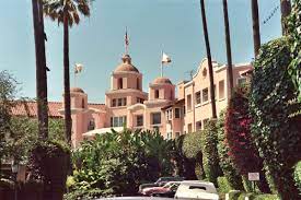 Neuvoo™ 【 837 743 beverly hills hotel job opportunities in usa 】 we'll help you find usa's best beverly hills hotel jobs and we include related job information like salaries & taxes. Boycott Of The Hotel Bel Air And Beverly Hills Hotel Properties Continues Eater La