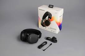 One for voice chat and one for the rest of the sound. Buy Steelseries Arctis Pro High Fidelity Gaming Headset Hi Res Speaker Drivers Dts Headphone X V2 0 Surround For Pc Black Online In Romania B07b32gy9z