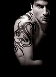 They met at the tattoo shop (years and years ago), and made a life, and 2 beautiful daughters, together. Paul Marron On J R Ward S Lover Avenged By Craig White Slightly Bigger Version Tatuagem De Anjo Guerreiro Tatuagens Tribais Tatuagem De Anjo