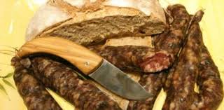 Charcuterie Corse Le Figatellu Cuisinez Corse Figatelli Corse Recettes Corses