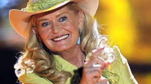 Mirė kantri muzikos žvaigždė Lin Anderson — sekunde.lt