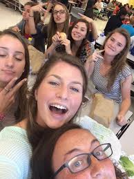 Natalie Kelly (@n_kel)