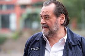 Schauspieler Markus JOHN spielt die Rolle des Gerhard Jaeger Portraet,  Porträt, Portrait