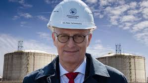 Gasknappheit: Hamburg plant weiter schwimmendes LNG-Terminal im Hafen