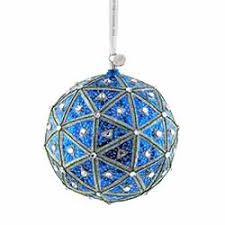 Beautifully crafted of radiant lead crystal, waterford's annual christmas tree ornament will make a stunning addition to any christmas tree or ornament collection. Waterford Ornaments For Christmas Silver And Crystal Christmas Ornaments
