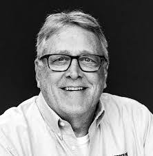 Mike Andresen's Instagram, Twitter & Facebook