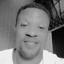 Available standard self contain available at Ikenegbu,400k annual rent,  call 0706222939