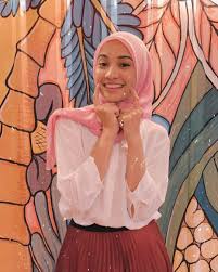 Selama tiga bulan penyanyi nabila razali berehat daripada dunia nyanyian bagi memberi masa peti suaranya kembali sembuh. 120 Nabila Razali Ideas In 2021 Hijab Hijab Chic Beautiful Hijab