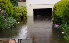 Rave party lieuron le 19 juin 2021. Inondations Le Quartier Des Fleurs Peine A Se Relever Le Parisien