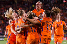 127 résultats pour 'oranje vrouwen'. Oranjevrouwen Zonder Miedema En Dekker Mee Met Oranje