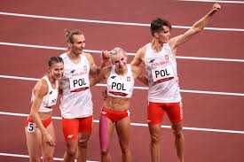 Lekkoatletyka (sztafeta mieszana 4 × 400 m) mistrzostwa świata: Tokio Polska Sztafeta Mieszana 4x400 M Zdobyla Zloty Medal Gazetaprawna Pl