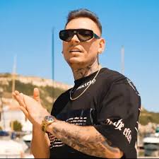 Ma minteai (feat. Eli)