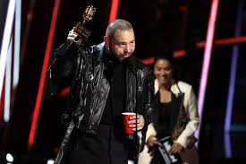 Austin richard post, known professionally as post malone, is an american rapper, singer, songwriter and record producer. Billboard Music Awards 2020 Post Malone Wins Top Artist People Com