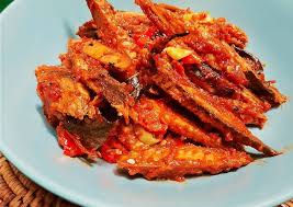 Tuang tumbu halus masukkan lada bubuk, gula pasir, kaldu bubuk, daun jeruk purut beserta terasi bakar dan air asam jawa. Resep Pindang Tongkol Balado Super Pedas Sempurna Resep Ikan Bu Mila