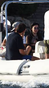 Geçtiğimiz günlerde bodrum'da birlikte tatil yaparken görüntülenen oyuncu merve boluğur ve sosyetik isim hakan sabancı çiftinin ilişkisi bitti. Merve Bolugur Ile Hakan Sabanci Ask Yasiyor Son Dakika Spor Magazin Haberleri
