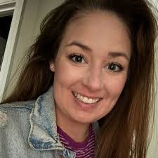 April Harmon's Instagram, Twitter & Facebook