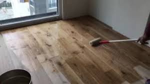 Sistra cila uygulaması nasıl yapılır? Lamine Parke Cila Uygulamasi Youtube