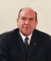 DR. FIDEL RAMÍREZ PRADO. HOMENAJES Y RECONOCIMIENTOS. DISTINCIONES. GRANDES  CAJAMARQUINOS