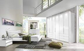 Das schlafzimmer sollte in einem einheitlichen und sich ergänzenden stil eingerichtet sein. Komplett Schlafzimmer 4 Teilig Beda Mobel Hoffner