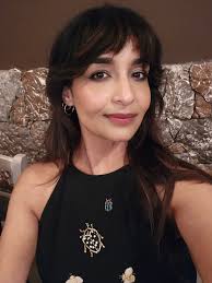 ✨️For anyone wanting to know a little more about what's inside my upcoming  book SOUTH ASIAN BEAUTY, I filmed this little chapter run-through for you  🧡 It was really important for me