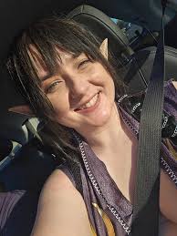 We got to meet Neil, Theo and Jennifer at comic con (Edinburgh) today. We  missed our photo op with Theo because Jennifer and his photo op were really  close together. The staff