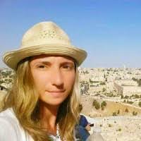 Rebecca Meissner's Instagram, Twitter & Facebook