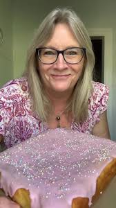 Delicious Old School Tray Bake Cake Recipe