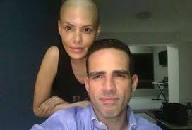 El roquero había sido hospitalizado tras sufrir un ataque cardíaco en la noche del domingo en su casa de malibú, 50 kilómetros. Stefany Antequera Josemith Bermudez Inicio Campana De Recoleccion De Fondos Para Su Tratamiento Contra El Cancer Josemith Bermudez Enfrenta Una Dura Batalla Contra El Cancer De Ovario Es Por Eso Que