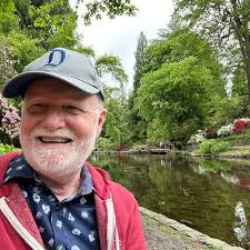 I believe the soul purpose of the songwriter is to make people feel like  they are not alone. For most of us, Love is why we exist. Great artists  have great creative