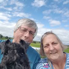 Hi! I'm new to this group. I recently joined because I love doing jigsaw  puzzles