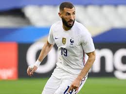 But as he descended towards the pitch his parachute. Euro 2021 France Striker Benzema Should Be Fit To Face Germany Football News Times Of India
