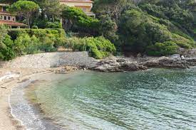 Vacanza in appartamento in villa. Elba Casa Sulla Spiaggia Appartamenti In Affitto A Isola D Elba Toscana Italia