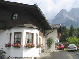 Du willst eine neue wohnung in grainau mieten? Ferienwohnung Zugspitze Grainau Firma Ferienwohnungen Strassberger Herr Thomas Strassberger