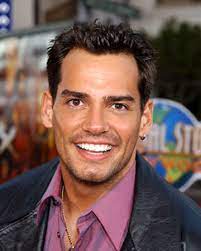 Licinio de la fuente político y empresario. Cristian De La Fuente Doblaje Wiki Fandom