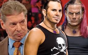 However, the brothers are very close in size. Former Wwe Referee On Vince Mcmahon Seeing Jeff Hardy Matt Hardy Differently