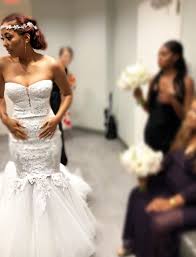 By the looks of curry's tweet for the show, steph will be on a team featuring himself, his wife, ayesha, his mother, sonya, his father, dell, and his sister, sydel. Curry Wedding Dress Fashion Dresses