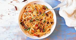 Weltbeste Spaghetti Arrabiata Rezept In Nur 20 Minuten In 2020 Rezepte Nudelgerichte Einfache Gerichte