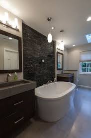 free standing tub, bathroom layout