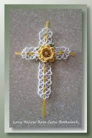 Choose from a number of different styles and skill levels and keep them for yourself or give them away to the bookworms in your life. Lacy Yellow Rose Cross Bookmark Free Pattern