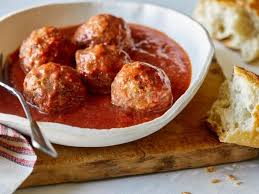 Meatballs With Tomato Sauce Recipe Recipes Meatball Recipes Easy Beef Meatball Recipe