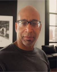 Before Irving or Iverson there was Tim Hardaway. The man who INVENTED the  modern crossover!