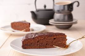 In a large bowl, cream together the butter and sugar until light and fluffy. Schoko Haselnuss 5 Minuten Kuchen