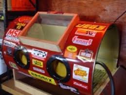 Diy blast cabinets typically consist of a box that is nowhere near airtight using wood, old dishwashers or even plastic boxes. Homemade Sand Blast Cabinet From 55 Gallon Barrel Homemadetools Net