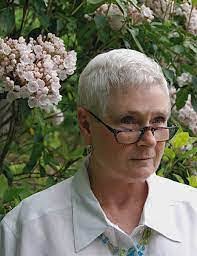 Mavis Banks's Instagram, Twitter & Facebook