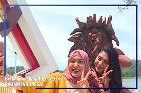 Telaga ngebel, sebuah pesona wisata telaga yang berada di daerah ponorogo. Trans7 Berkunjung Ke Telaga Ngebel Ponorogo