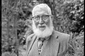 Tributes paid to Pontefract artist, writer and campaigner Brian Lewis