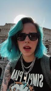 Every time i travel I go to gay bars 🫶✨ #gay #gaybar #queer #latinainrome  #wlw #lesbian #bisexual #pansexual