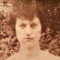 Leola Hensley's Instagram, Twitter & Facebook